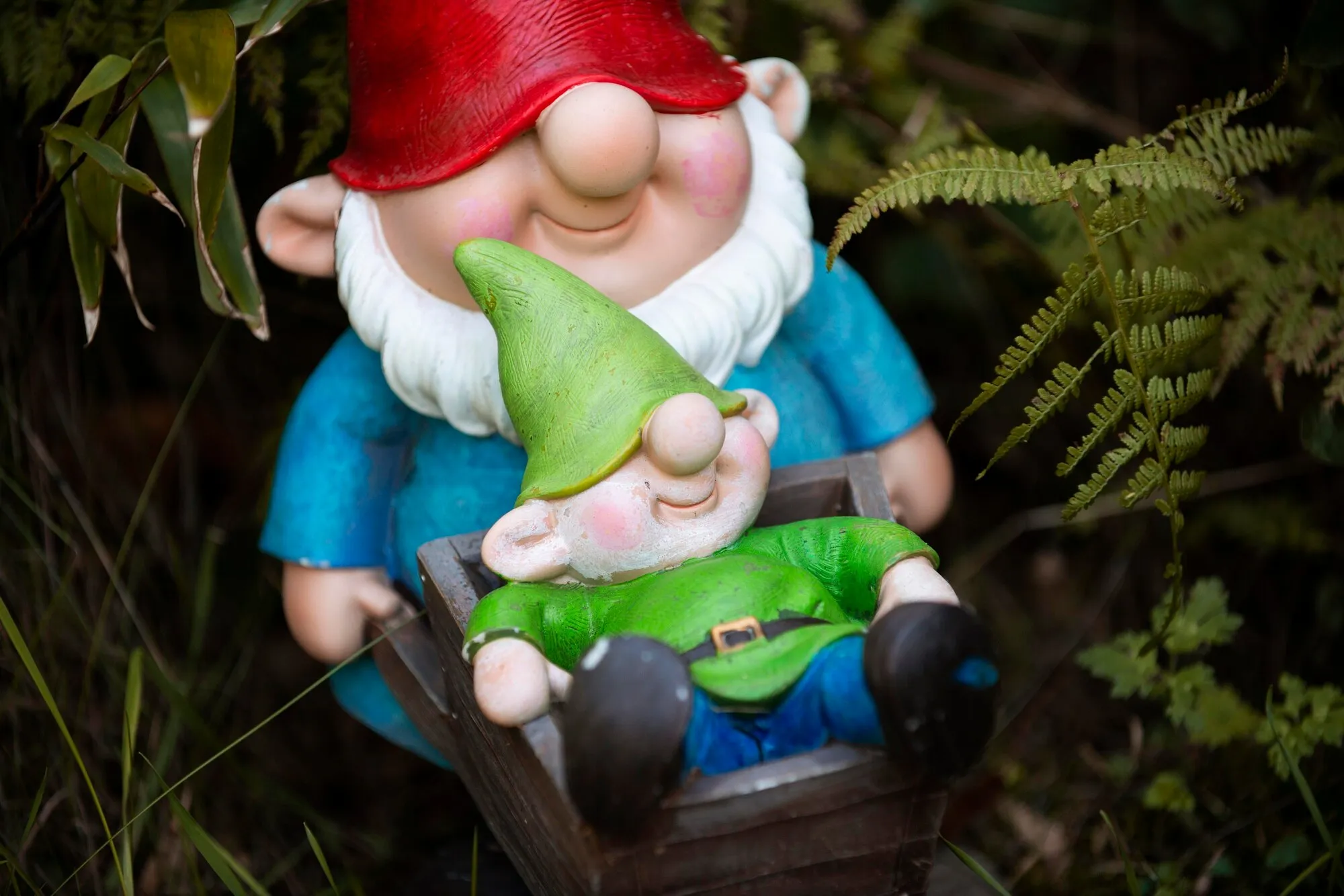 Elf Name Generator: Crafting Unique Fantasy Identities elfnamegenerator.org